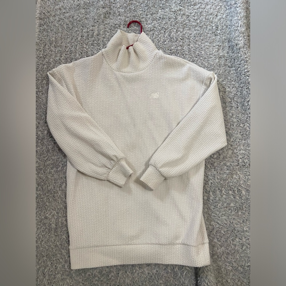 New balance heat thermal tunic